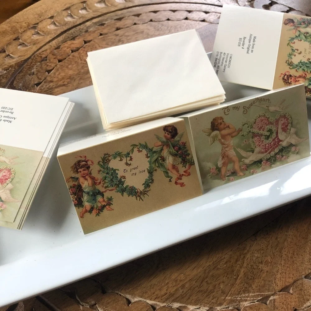 VICTORIAN GALLERY MINI TUCK IN VALENTINE'S CARDS LOT OF 20